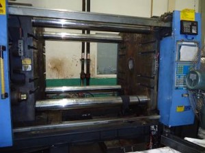 注塑機T型槽加工
